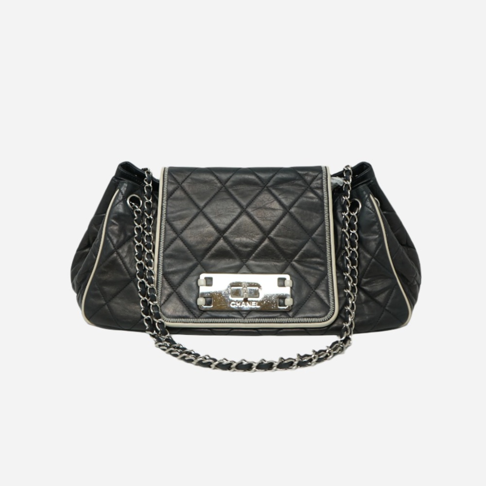 Pre-owned Chanel Black 2.55 Shoulder Bag 2008-2009